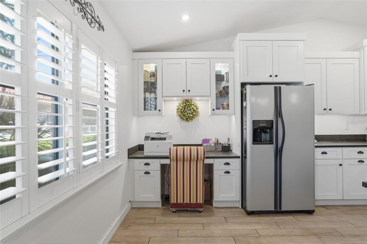 554 Andorra Circle Ne, Saint Petersburg, FL 33703 Photo