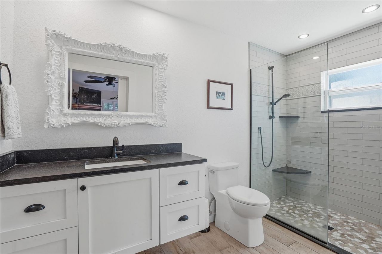 554 Andorra Circle Ne, Saint Petersburg, FL 33703 Photo