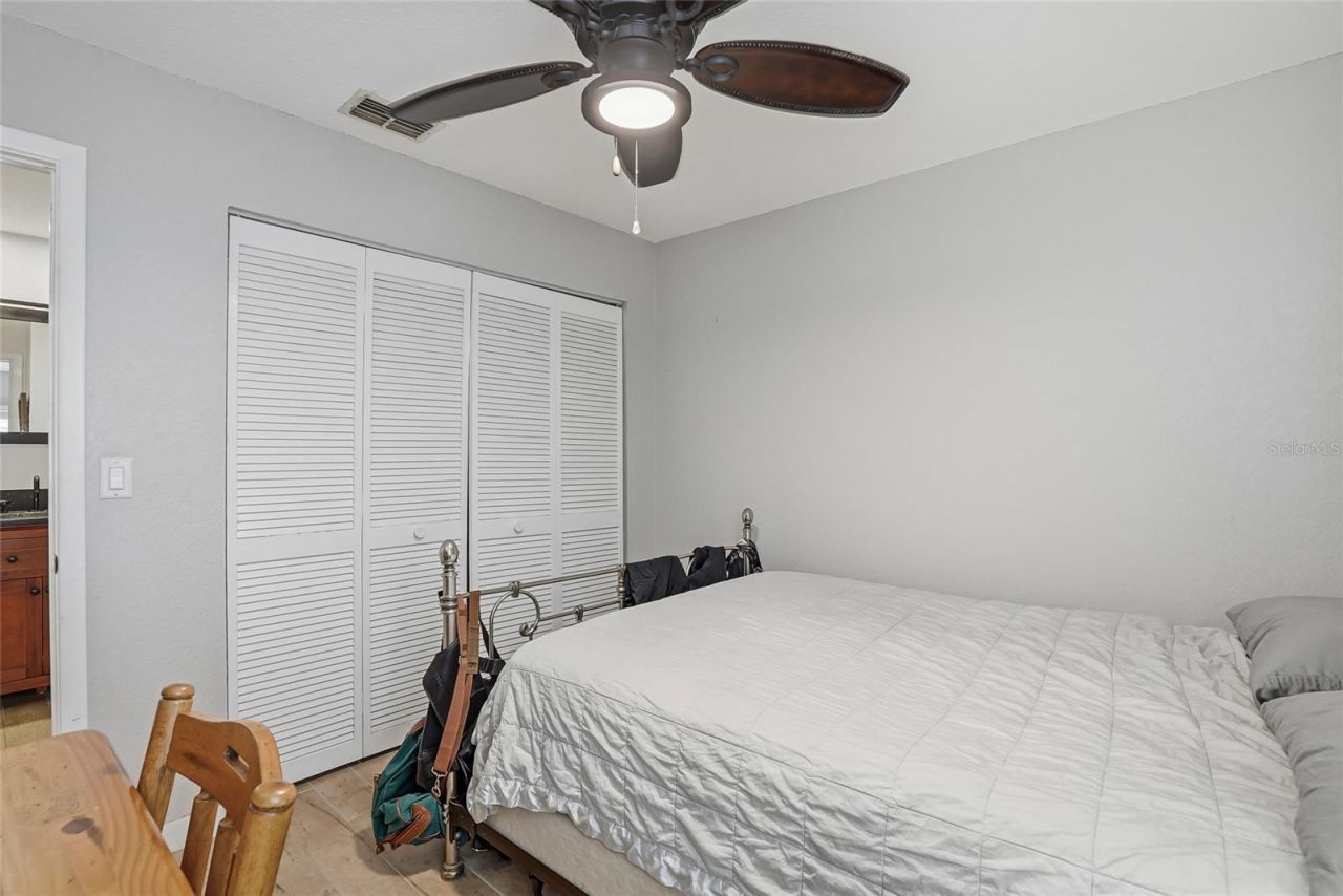 554 Andorra Circle Ne, Saint Petersburg, FL 33703 Photo