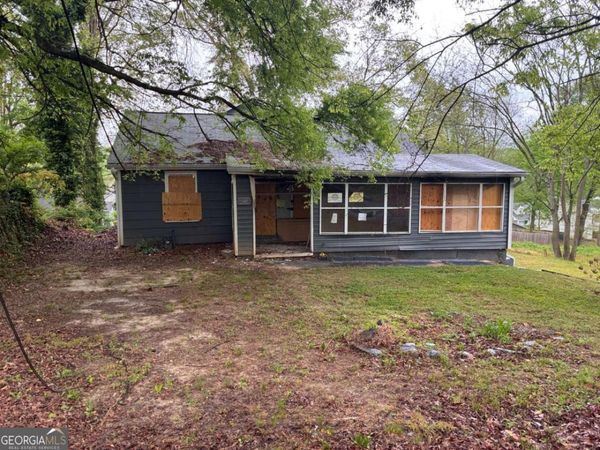 2387 Saint James Drive NW, Atlanta, GA 30318