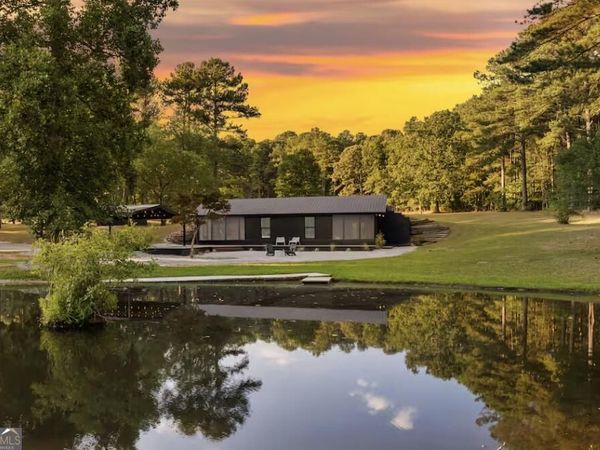 160 Creekwood Lane, Fayetteville, GA 30214