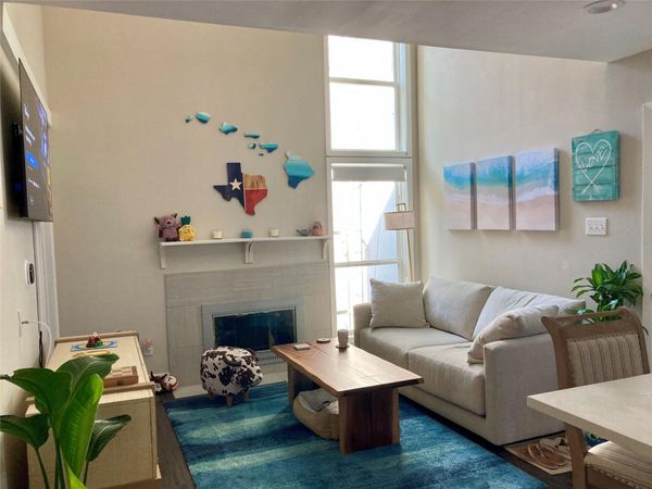 935 La Posada DR , Unit 252, Austin, TX 78752