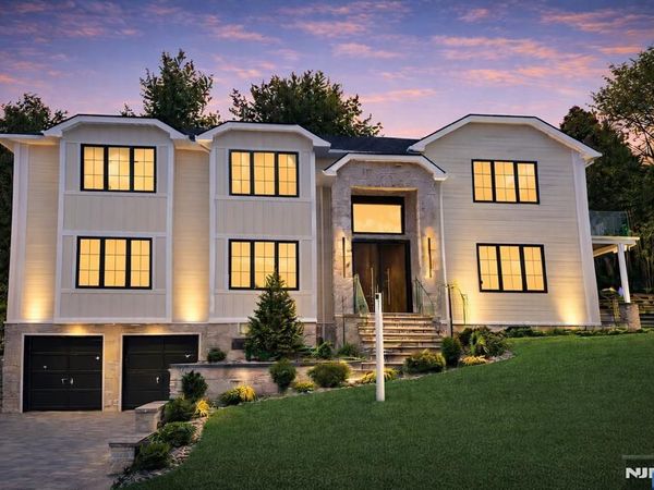 25 Macarthur Avenue, CLOSTER, NJ 07624