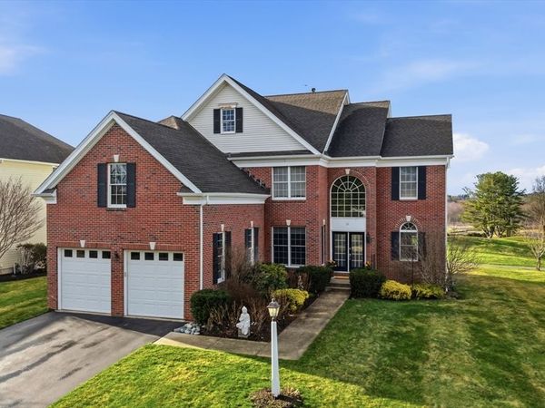 31 Fairways Lane, Methuen, MA 01844