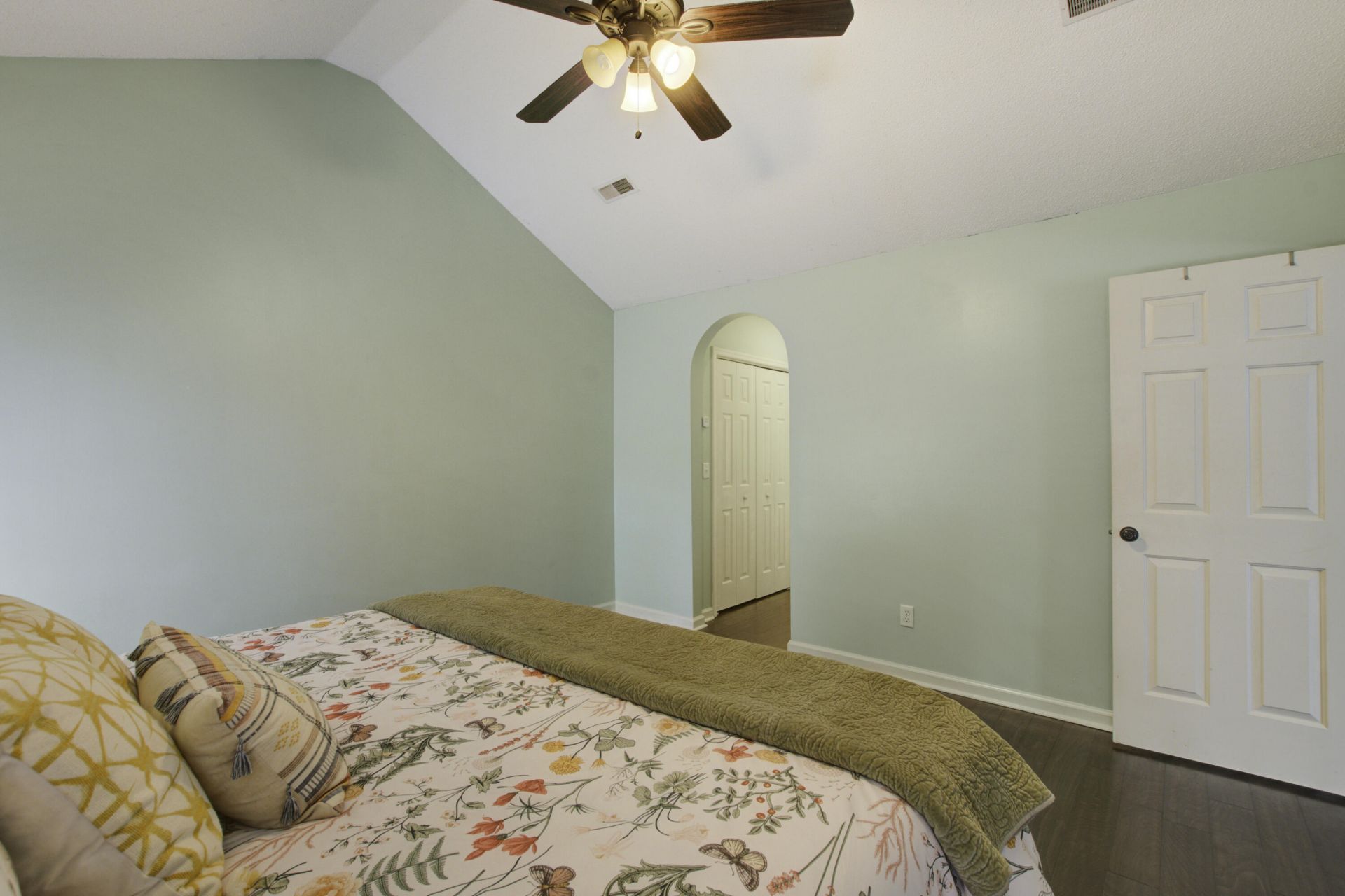 103 Elaine Street Photo 19