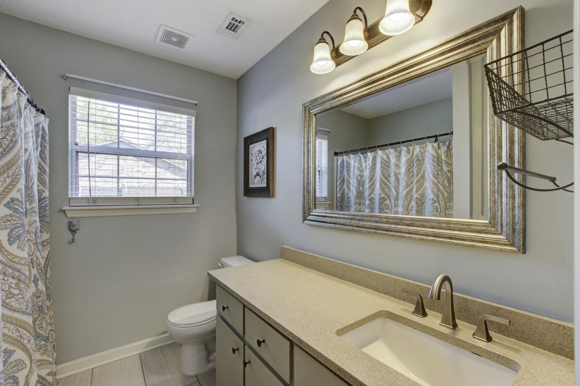 103 Elaine Street Photo 24