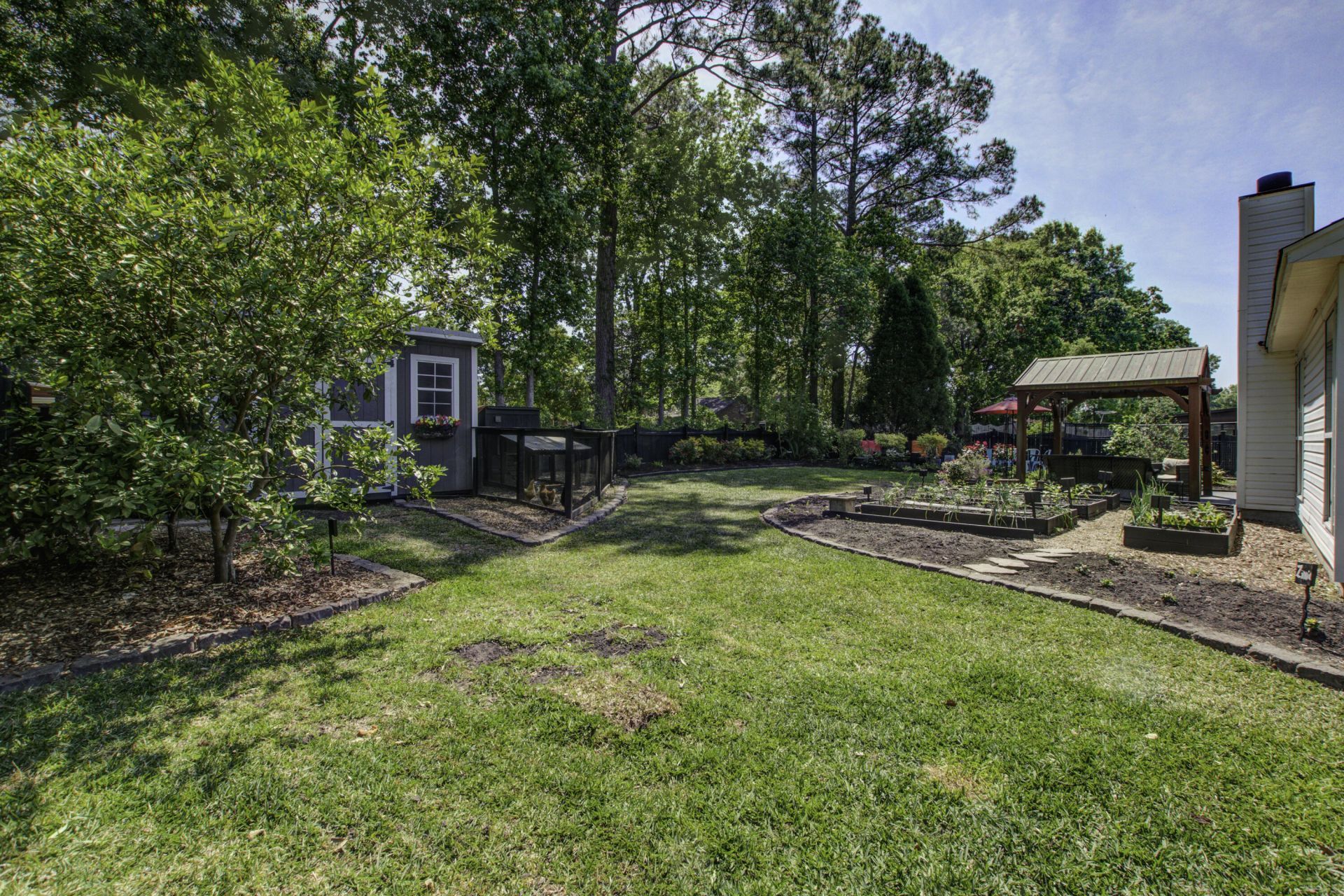 103 Elaine Street Photo 31