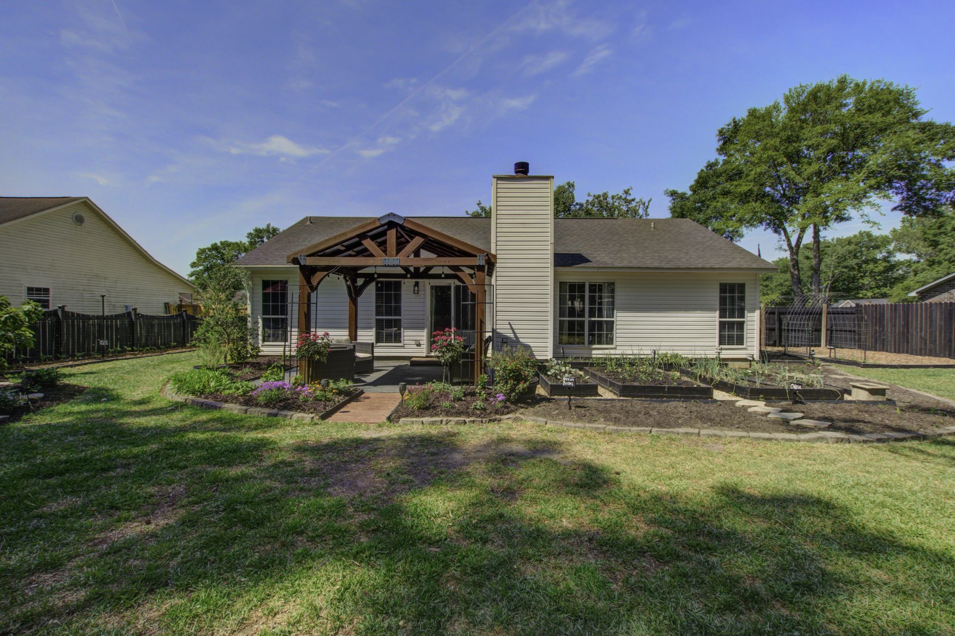 103 Elaine Street Photo 39