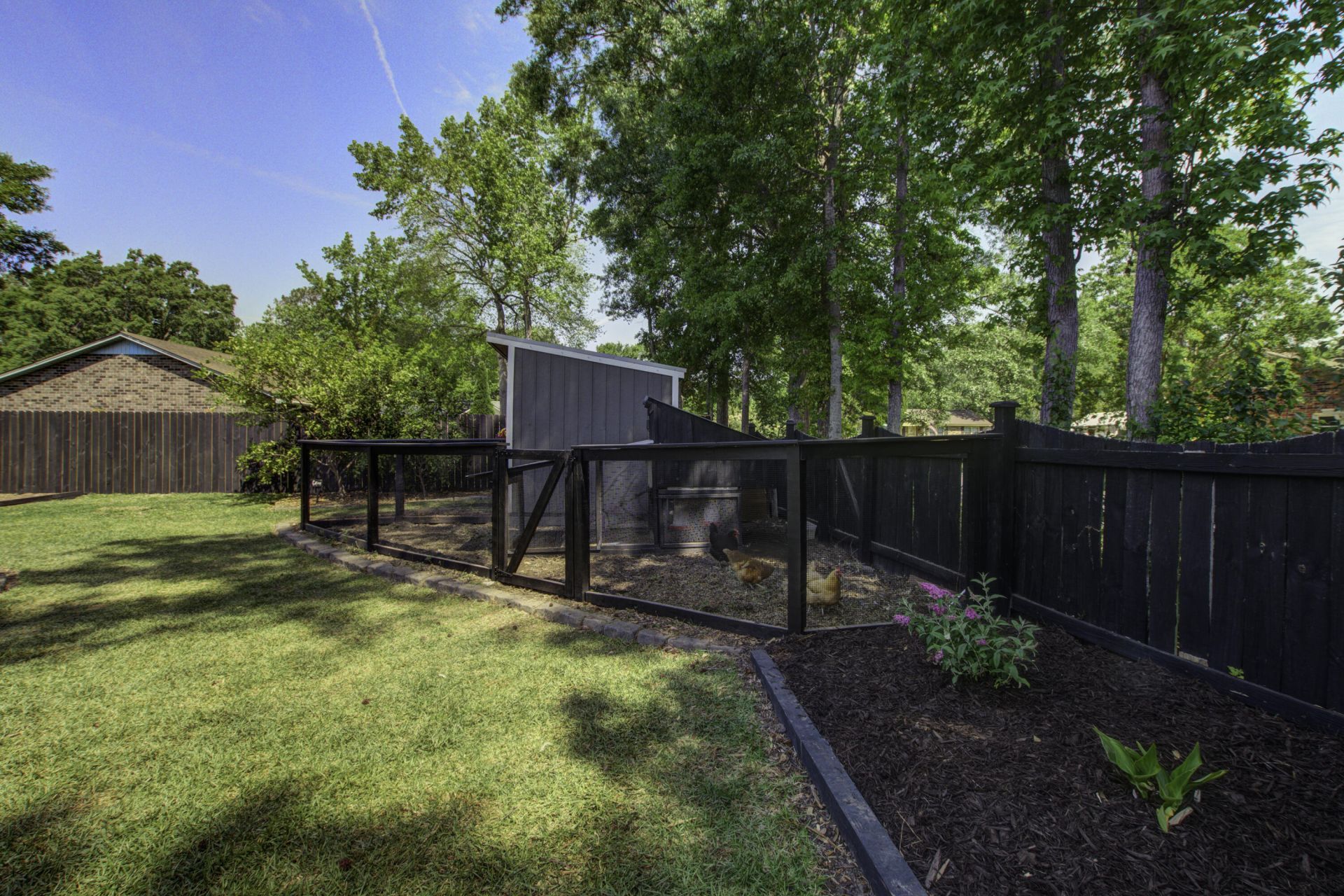 103 Elaine Street Photo 40