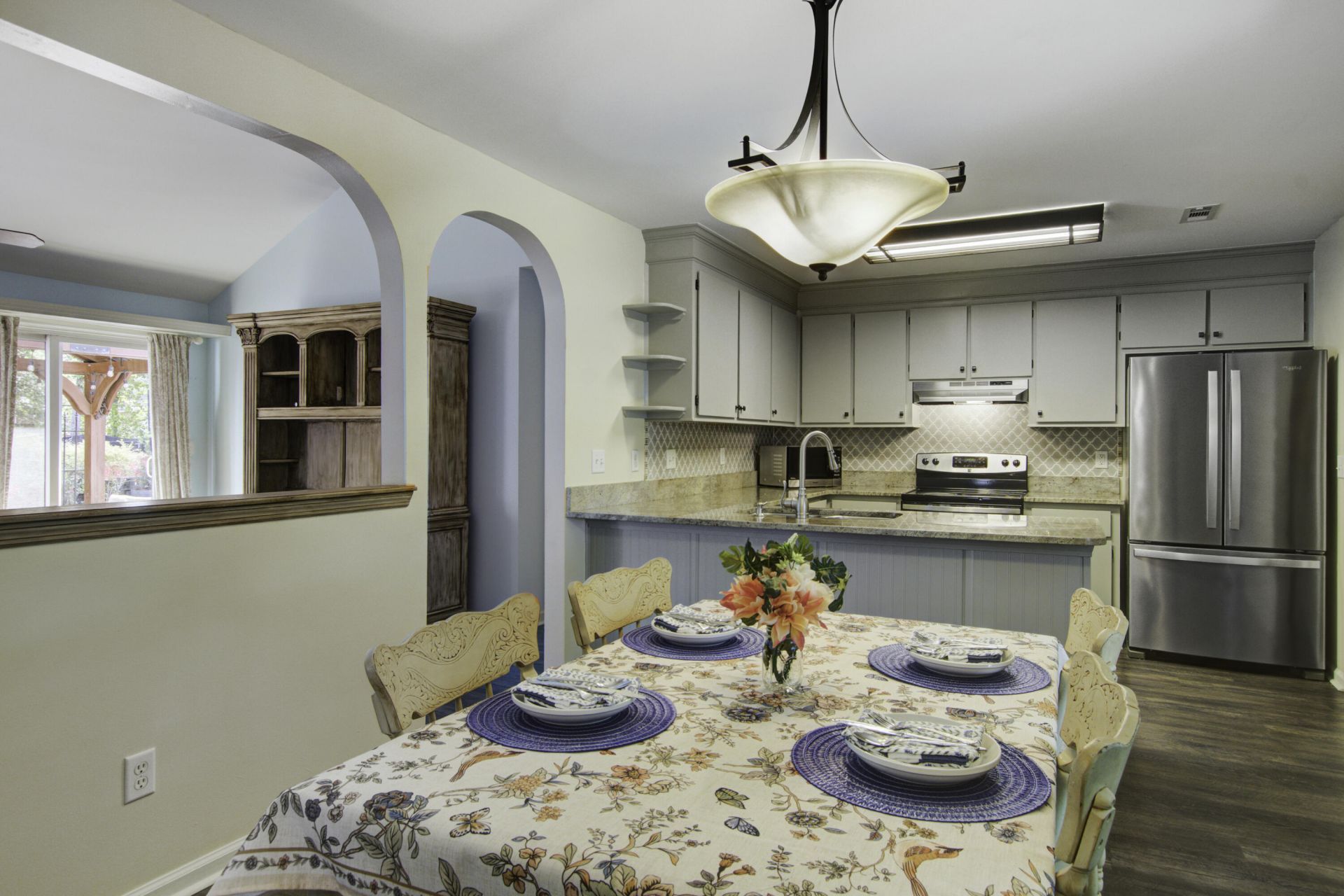 103 Elaine Street Photo 8