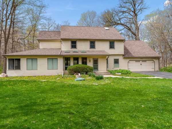 1756 APALOOSA Court , Rockford, IL 61107