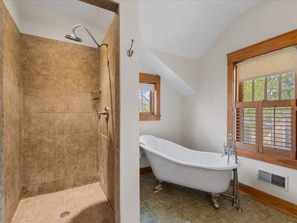 246 W Lake Street , Barrington, IL 60010