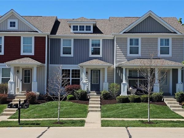 320 Countryshire Drive , Lake St Louis, MO 63367