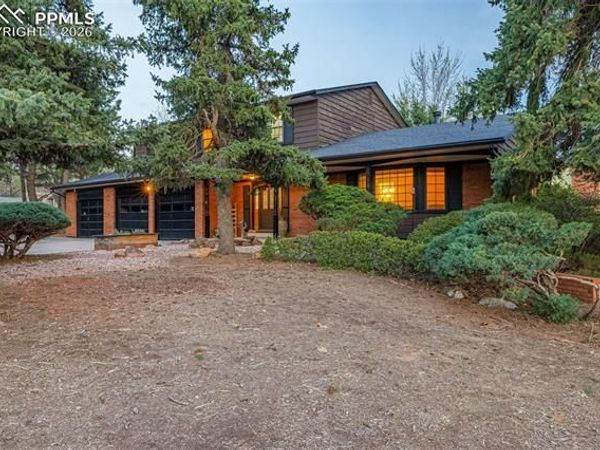 4307 Valli Vista Road, Colorado Springs, CO 80915