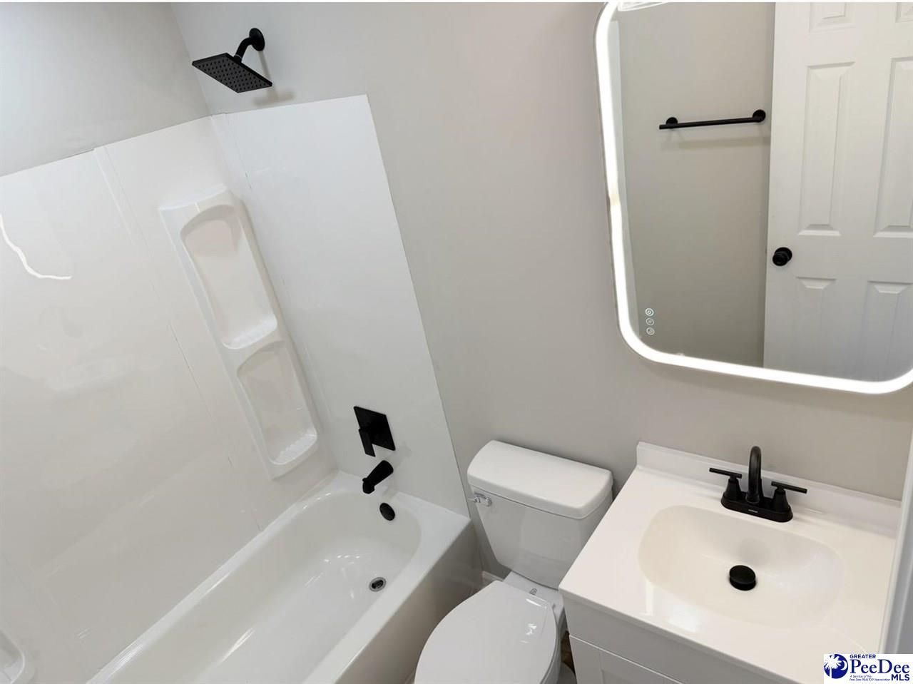 316 Dickson Heights Photo 13