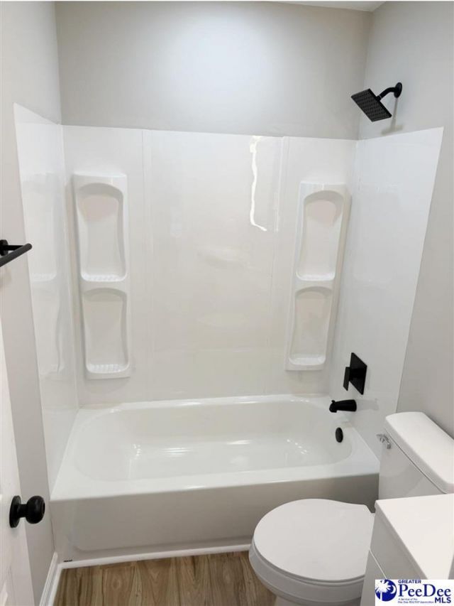 316 Dickson Heights Photo 14