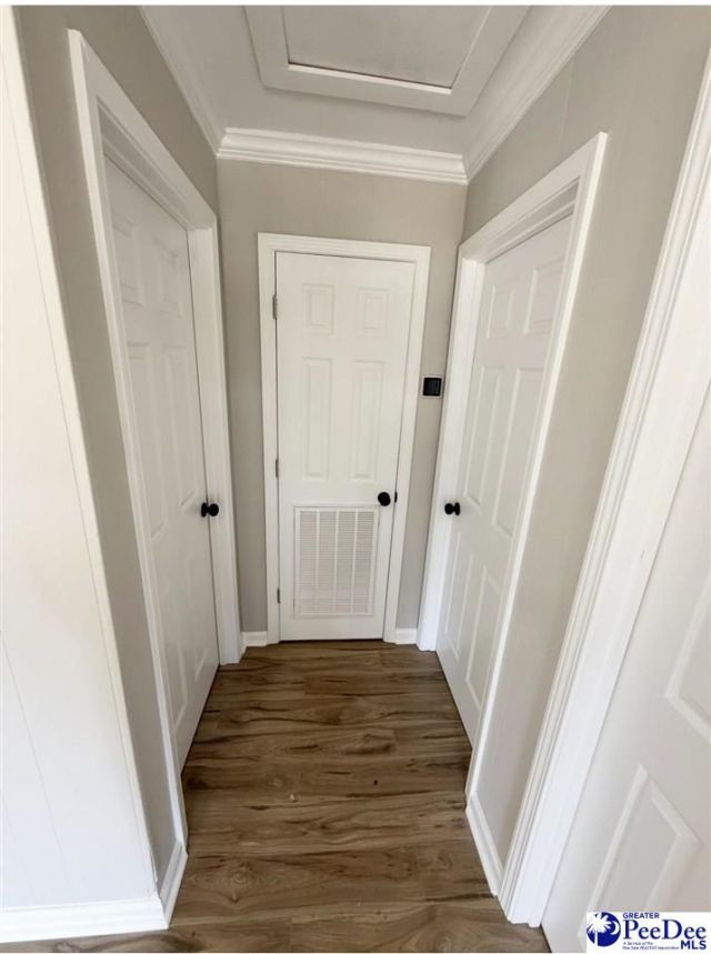 316 Dickson Heights Photo 16