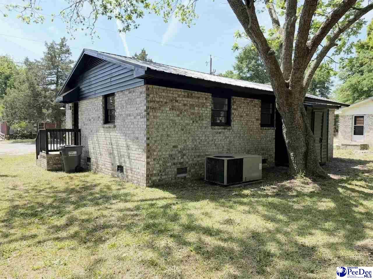 316 Dickson Heights Photo 4