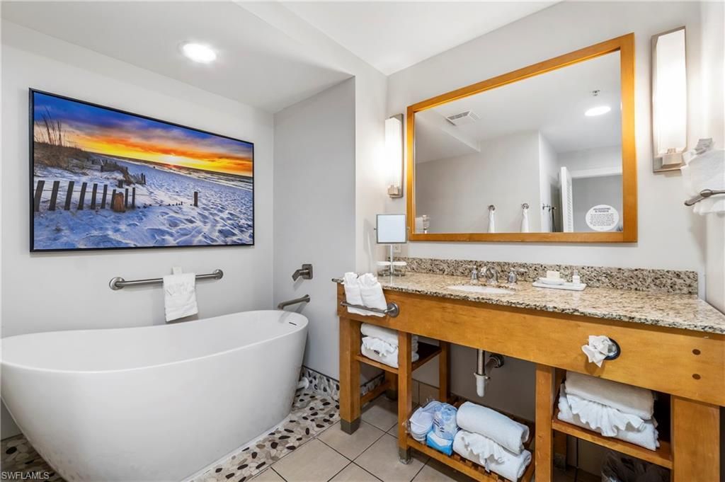 190 Estero Blvd, Unit 202, Fort Myers Beach, FL 33931 Photo