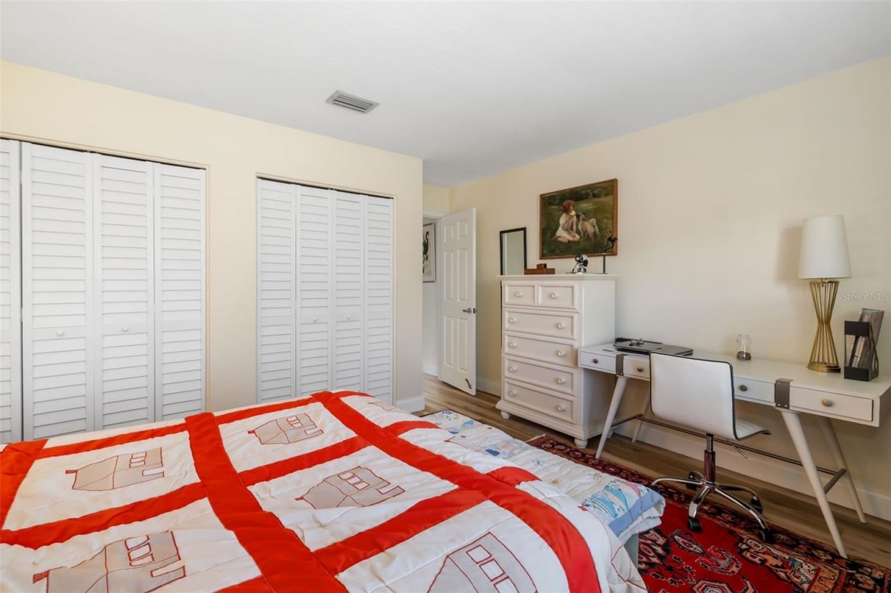 3910 Joyce Drive , Bradenton, FL 34208 Photo