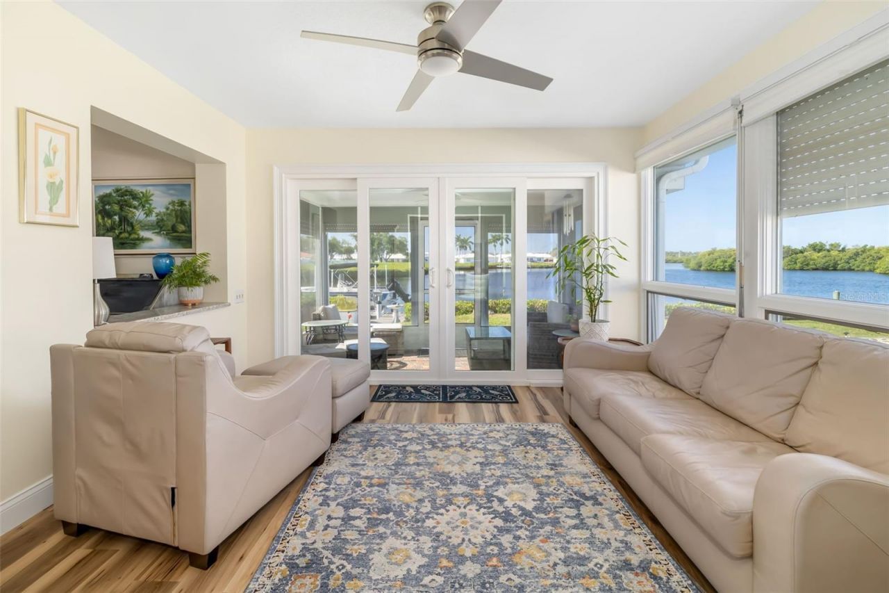 3910 Joyce Drive , Bradenton, FL 34208 Photo