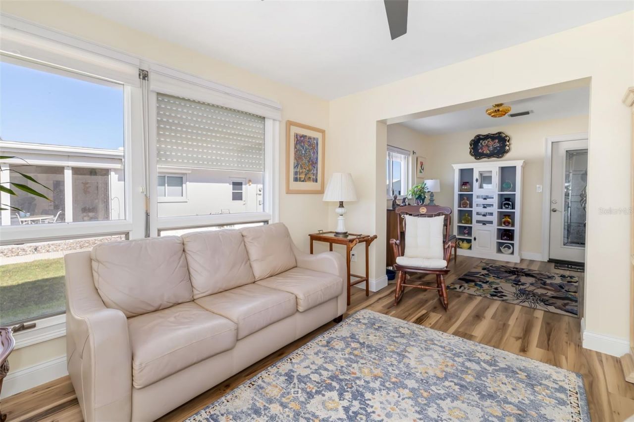 3910 Joyce Drive , Bradenton, FL 34208 Photo