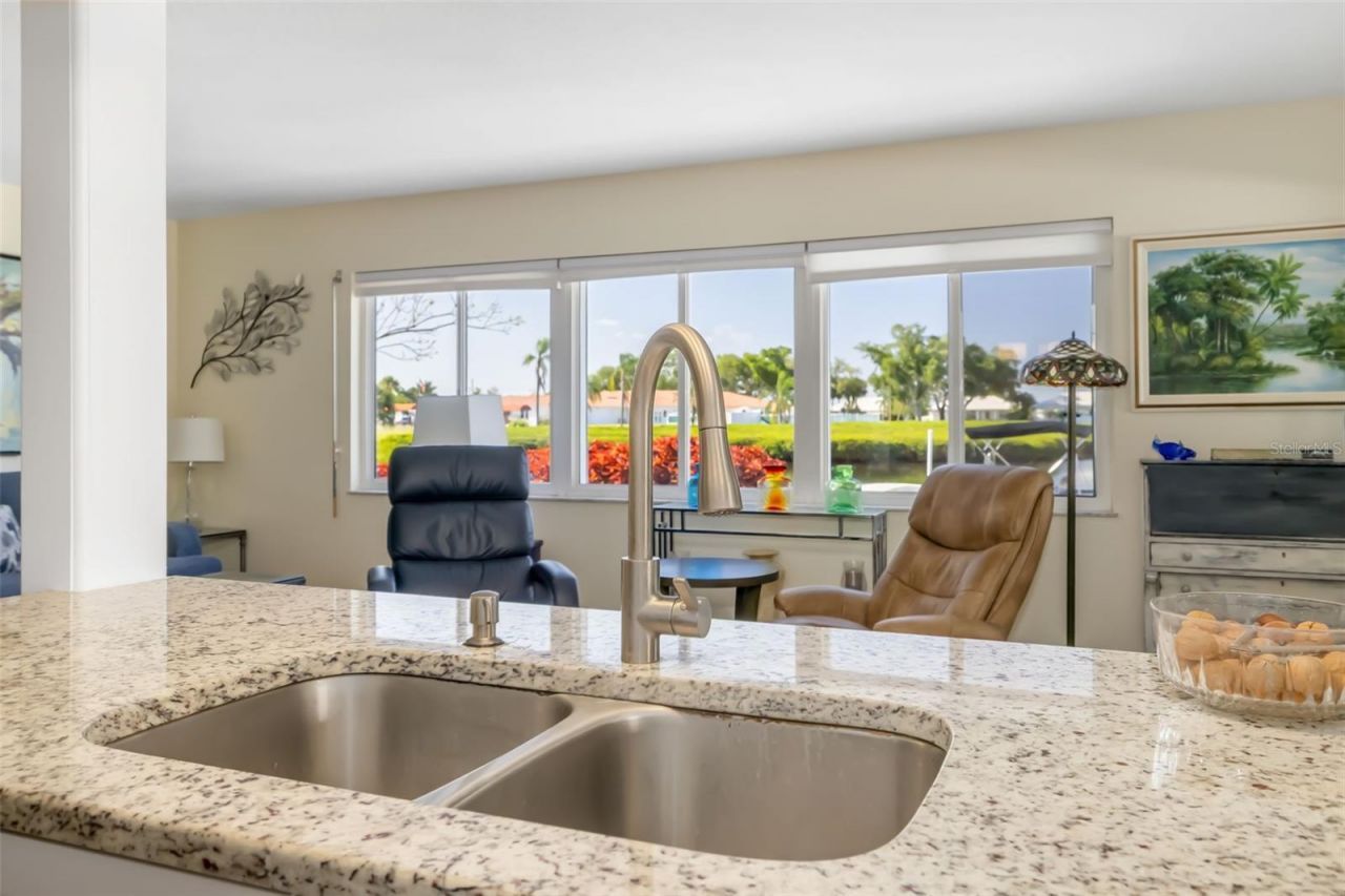 3910 Joyce Drive , Bradenton, FL 34208 Photo