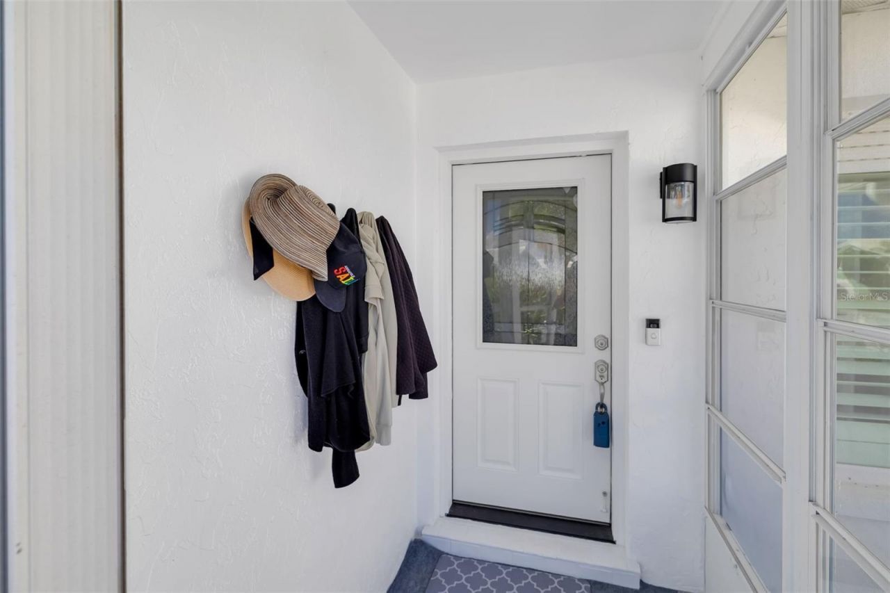 3910 Joyce Drive , Bradenton, FL 34208 Photo