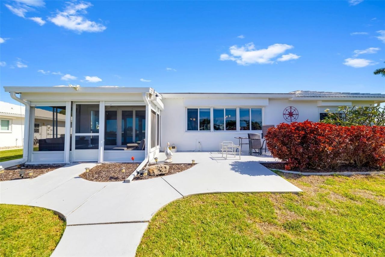 3910 Joyce Drive , Bradenton, FL 34208 Photo