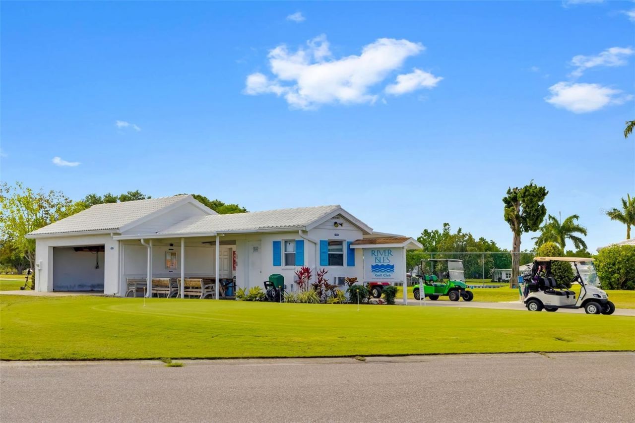 3910 Joyce Drive , Bradenton, FL 34208 Photo