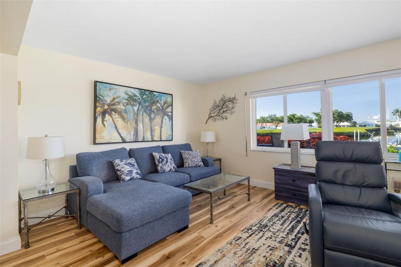 3910 Joyce Drive , Bradenton, FL 34208 Photo