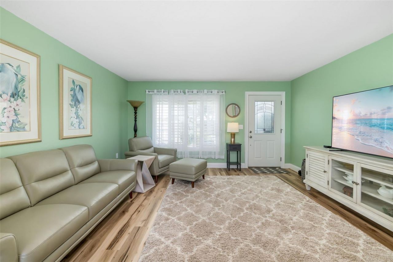 3910 Joyce Drive , Bradenton, FL 34208 Photo