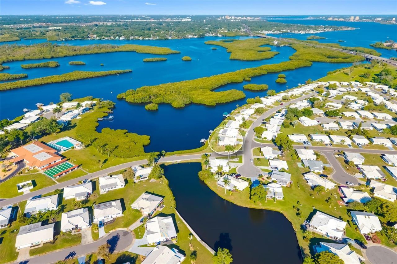 3910 Joyce Drive , Bradenton, FL 34208 Photo