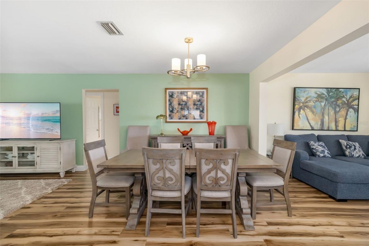 3910 Joyce Drive , Bradenton, FL 34208 Photo