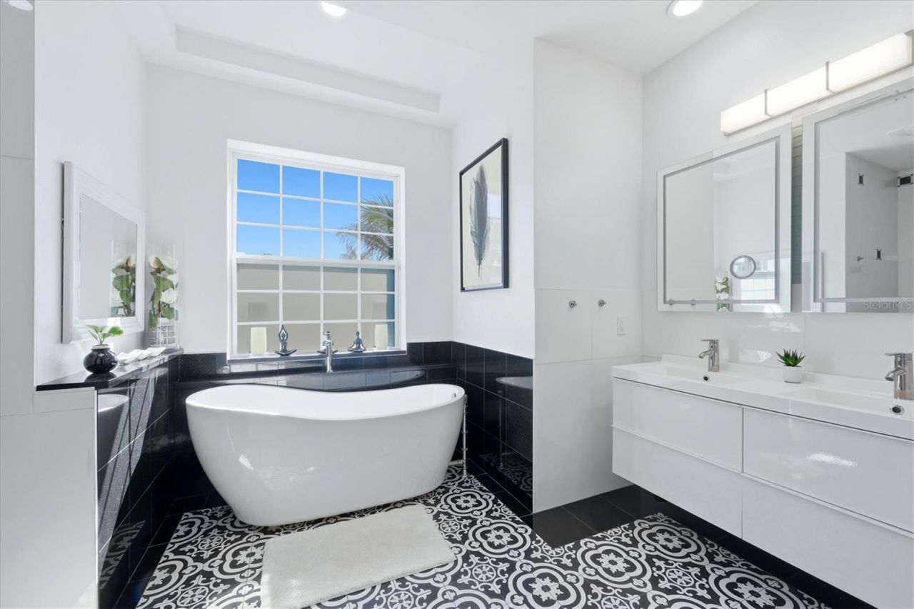 1112 Seneca Road , Venice, FL 34293 Photo