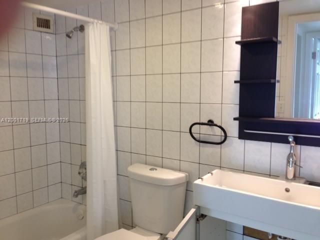 5555 Collins Ave , Unit 8S, Miami Beach, FL 33140 Photo