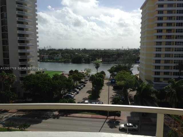 5555 Collins Ave , Unit 8S, Miami Beach, FL 33140 Photo
