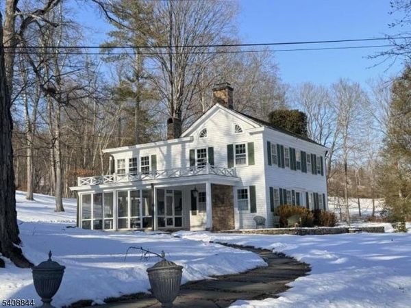 121 Mosle Rd, Mendham, NJ 07931