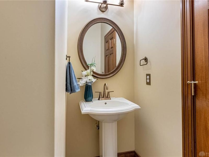 8101 Hidden Ridge Court, Clearcreek Township, OH 45066 Photo 18