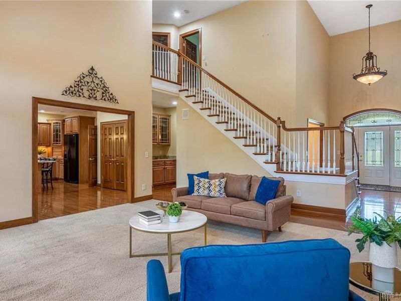 8101 Hidden Ridge Court, Clearcreek Township, OH 45066 Photo 3