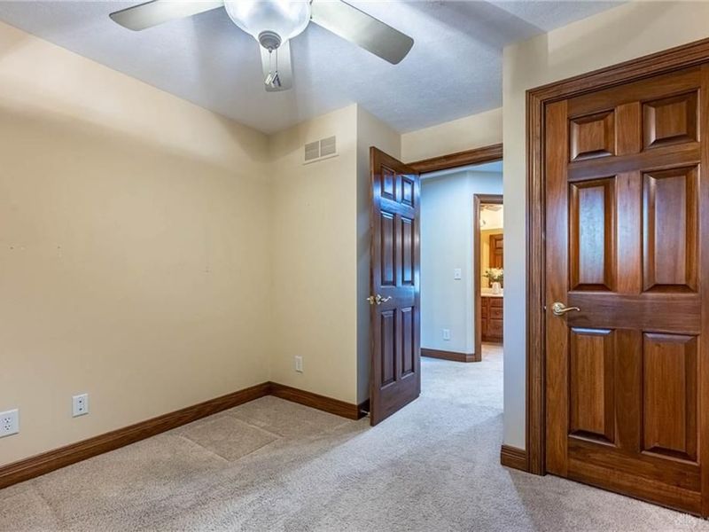 8101 Hidden Ridge Court, Clearcreek Township, OH 45066 Photo 30