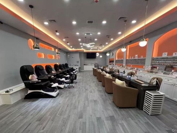 45 Northern Boulevard , Great Neck, NY 11021