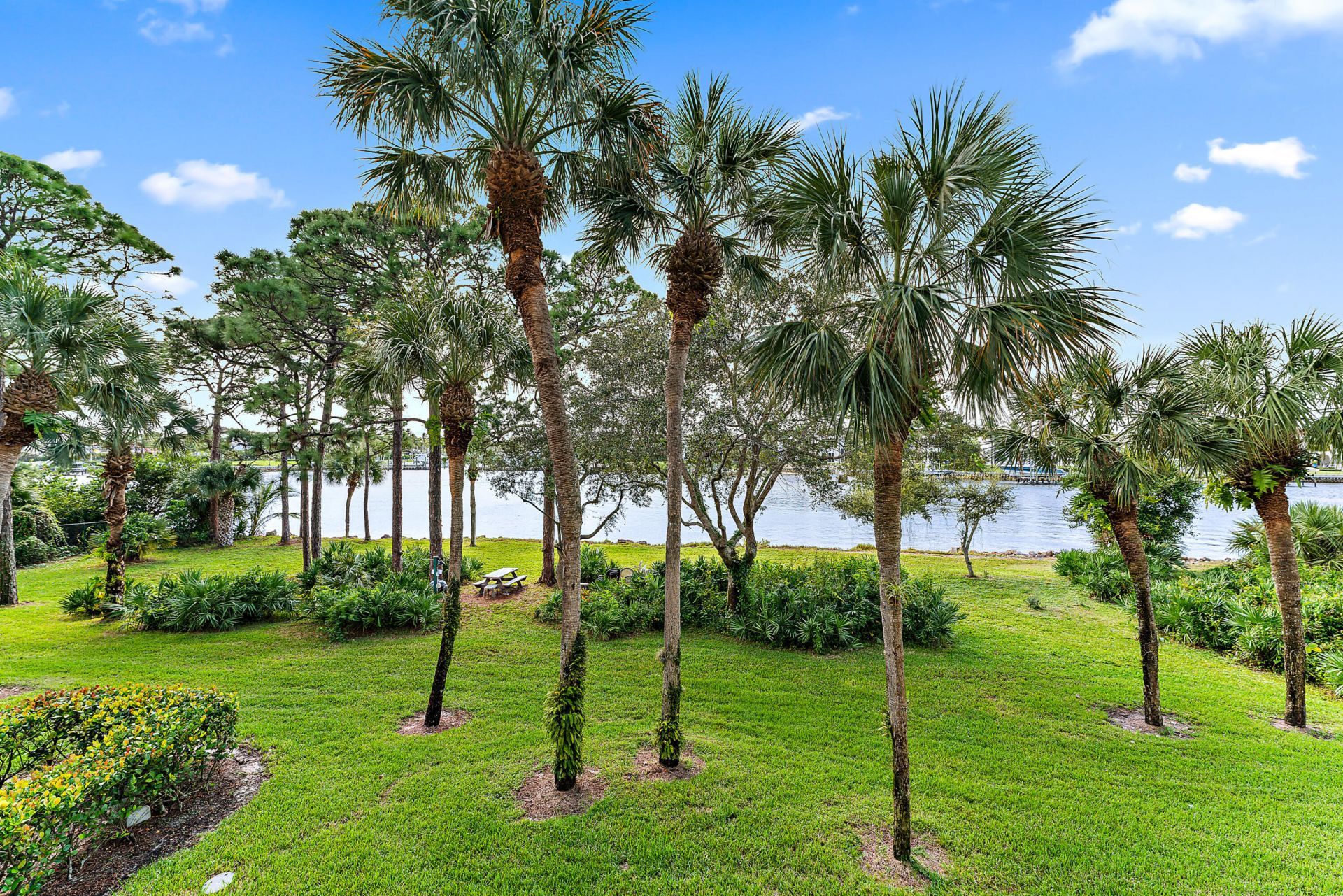 1001 Seafarer Circle, Jupiter, FL 33477 Photo