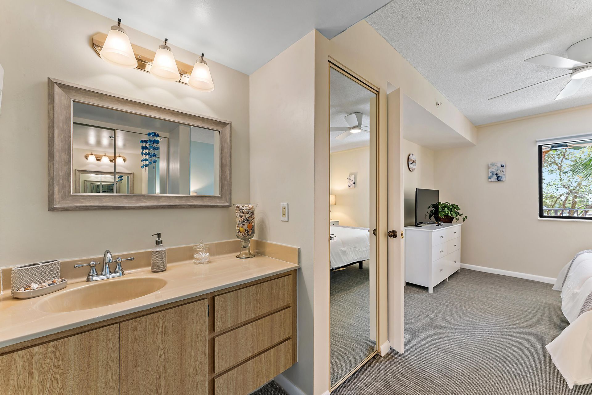 1001 Seafarer Circle, Jupiter, FL 33477 Photo