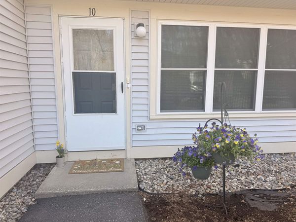 10 Morningside Commons, Brattleboro, VT 05301
