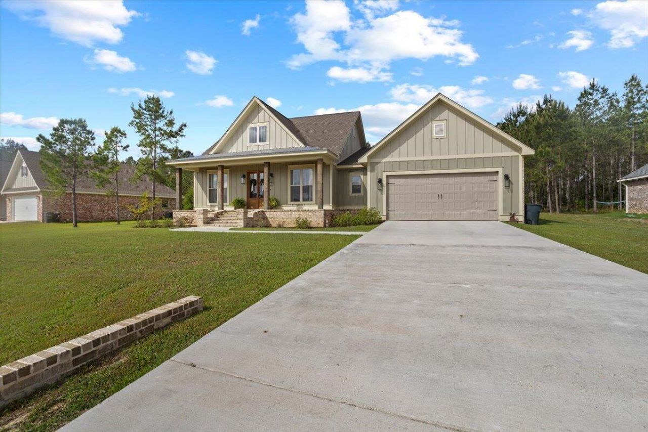 29 Pipestone Pass Sumrall, MS 39482
