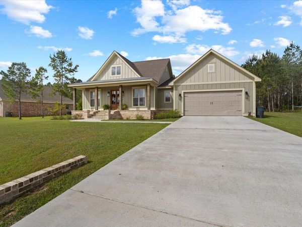 29 Pipestone Pass, Sumrall, MS 39482