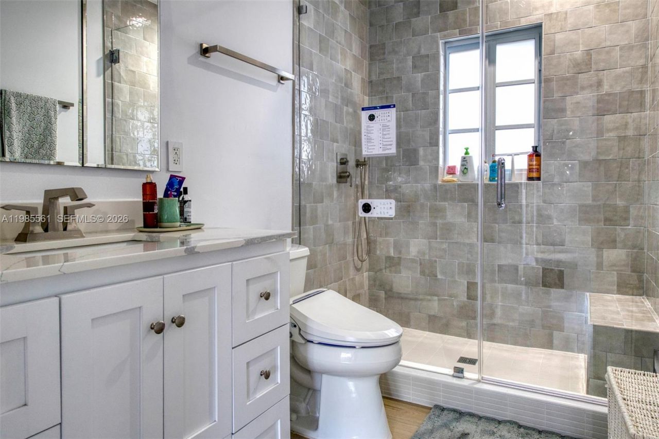 2397 SW 13th St , Miami, FL 33145 Photo