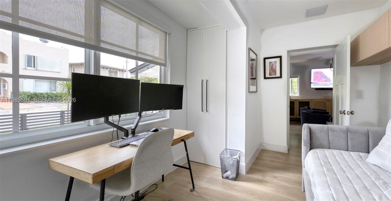 2397 SW 13th St , Miami, FL 33145 Photo