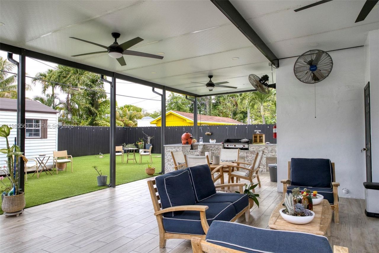 2397 SW 13th St , Miami, FL 33145 Photo